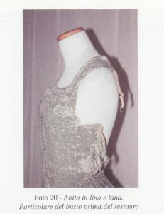 Bodice of a gown worn by by a servant of Eleanora de Toledo. Taken from the book La Granduchessa.